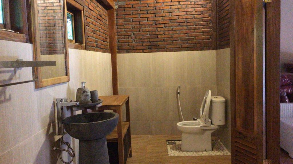 Rumah Dharma 2 Riverside Hotel Магеланг Екстериор снимка