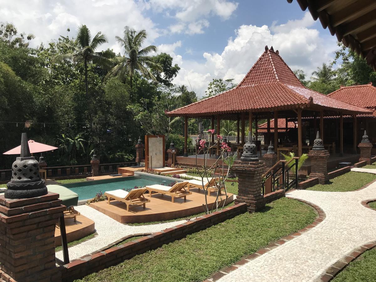 Rumah Dharma 2 Riverside Hotel Магеланг Екстериор снимка